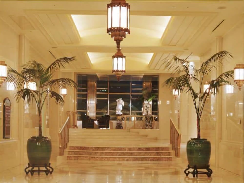 Hotel The Manhattan Chiba Buitenkant foto