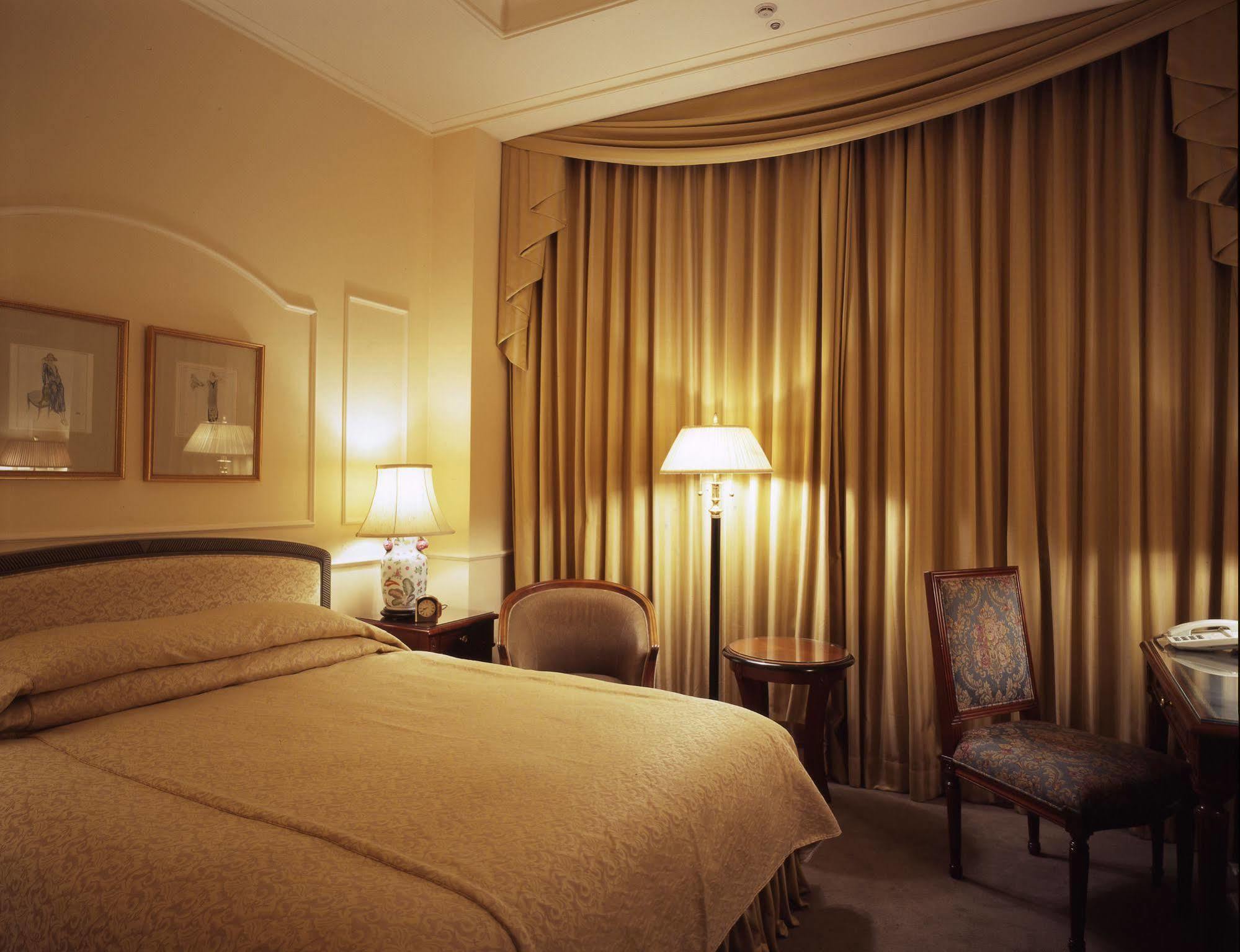 Hotel The Manhattan Chiba Buitenkant foto