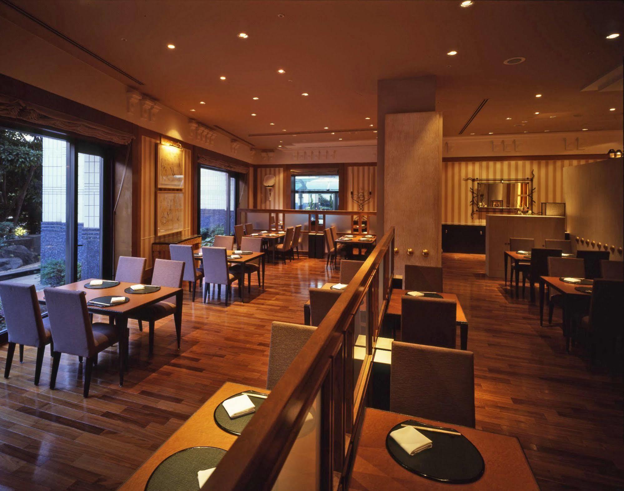 Hotel The Manhattan Chiba Buitenkant foto