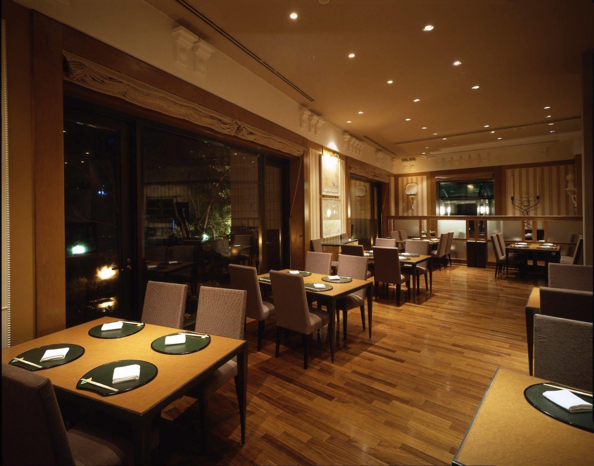 Hotel The Manhattan Chiba Buitenkant foto